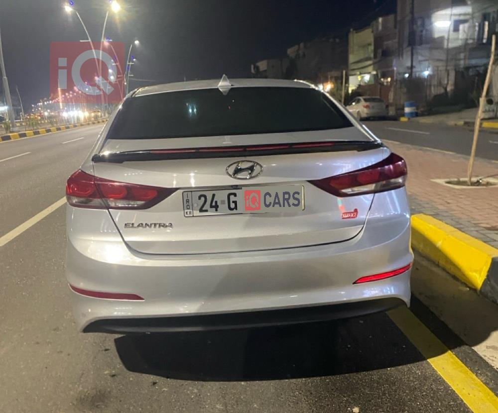 هیۆندای ئەلەنترا